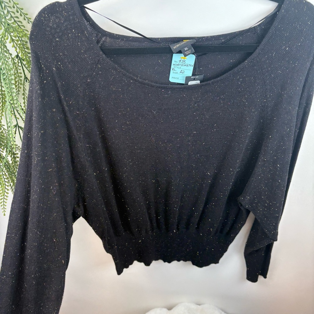 Worthington black and gold fleck sweater. Scoop neck. NWT. Size XL